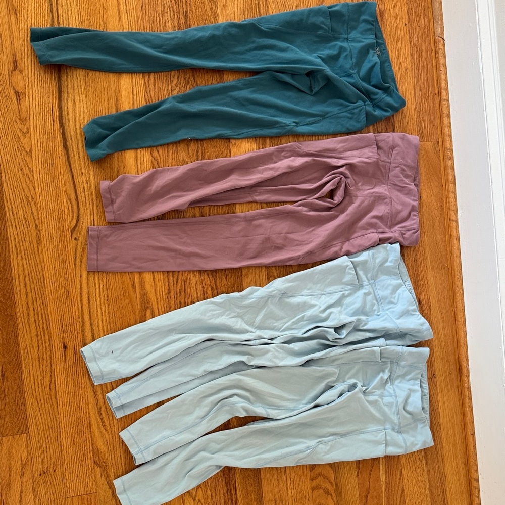 Lot of 4 Athleta Kids Leggings - Teal, Mauve, Light Blue (two pairs) size 8/10